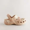 Neutral Transport Character Clogs