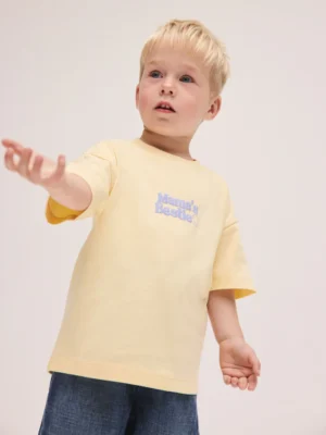 Yellow Mama's Bestie Short Sleeve Small Graphic T-Shirt