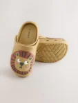 Yellow Lion Standard Fit (F) Comfort Clogs