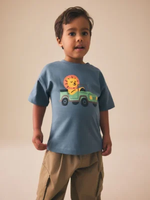 Blue Lion Car Short Sleeve Graphic T-Shirt