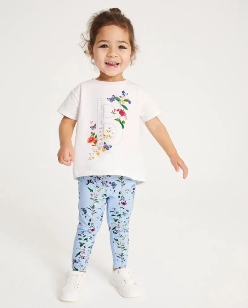 Half-Sleeves Casual Summer Outfits For Girls