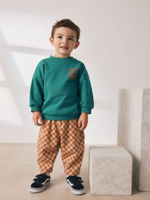 Green Croissant Single Sweatshirt And Stripe Joggers Set